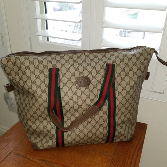 Gucci Handbags - Gucci Extra Large GG Duffel Zipped top tote